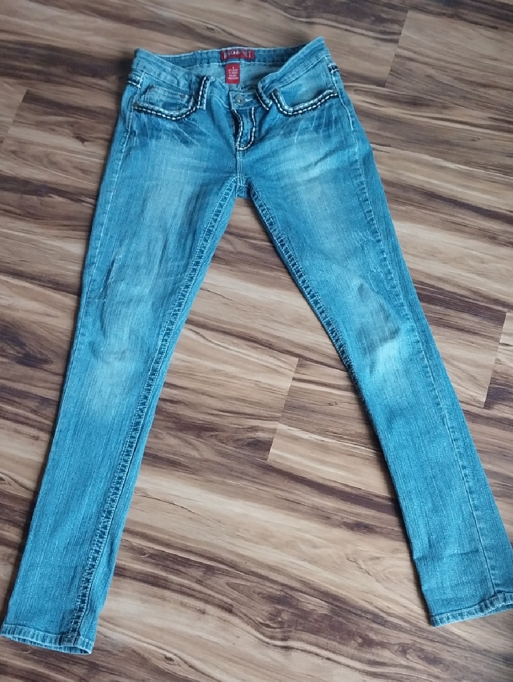 Red Rivet Light Blue Women’s Skinny Jeans